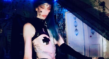 Aliengirlalt Free onlyfans nsfw