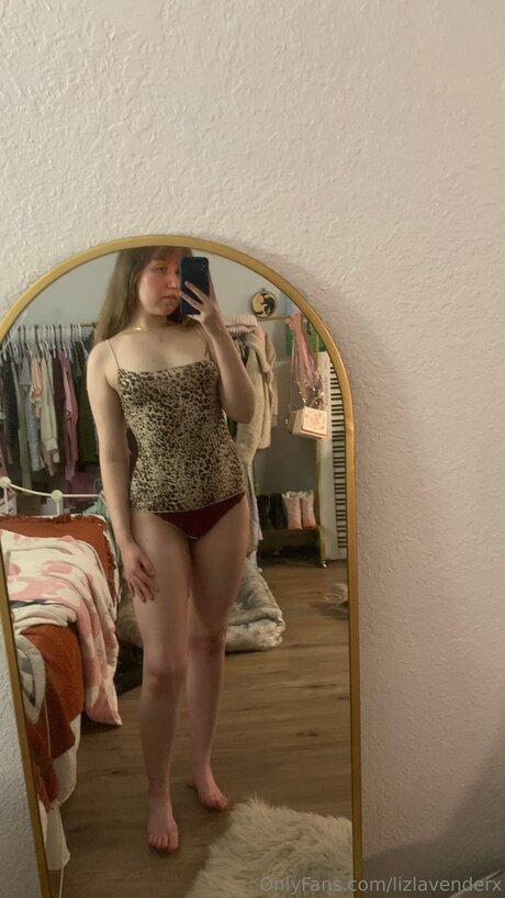 Lizlavenderx onlyfans leaked naked