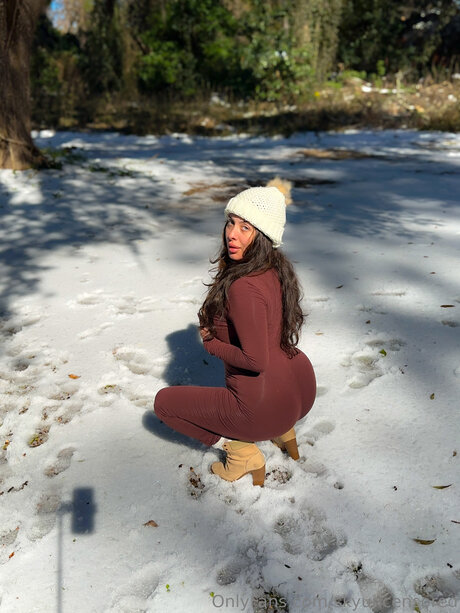 Skyuncensored porn only fans