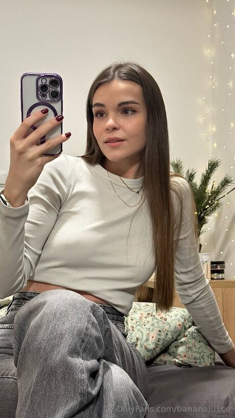 Bananaju1ce only fans nude