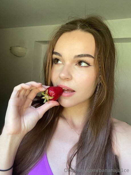Bananaju1ce free onlyfans