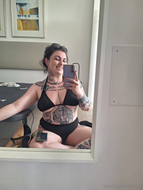 Lexilovelacexo onlyfans leaked.