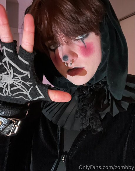 Zombby only fans naked