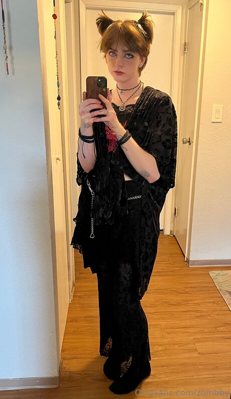 Zombby onlyfans leaks sex