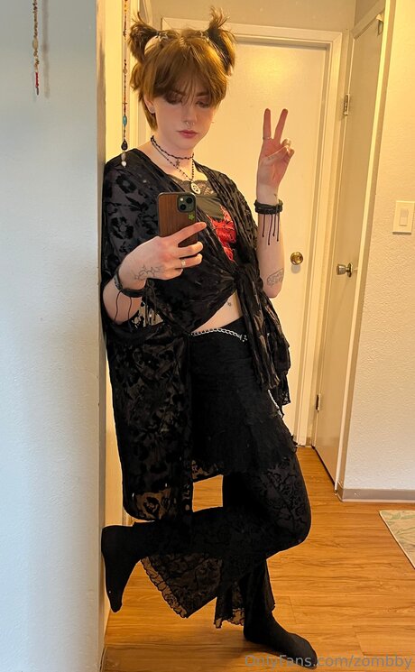 Zombby onlyfans pics