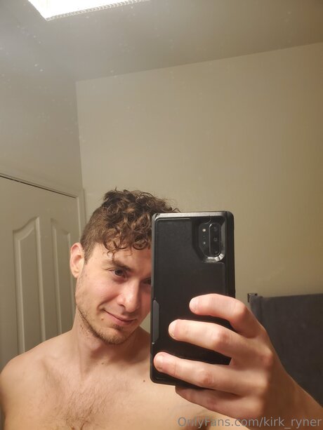Kirk Ryner onlyfans desnuda