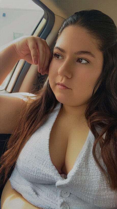 Melikelly1 onlyfans leaked nudes
