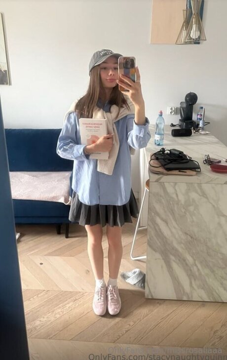 Missrosaliaaa naked only fans