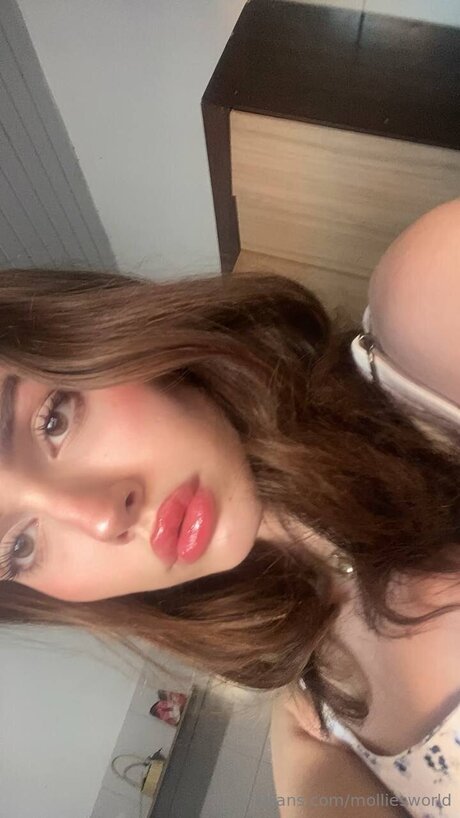 Molliesworld nude leak onlyfans