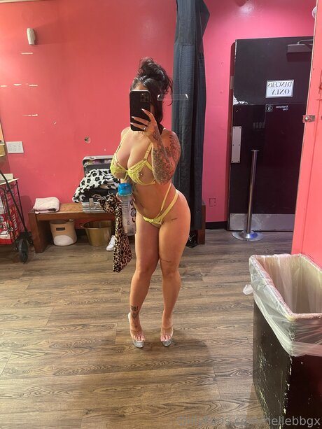 Riellebbgx hot onlyfans