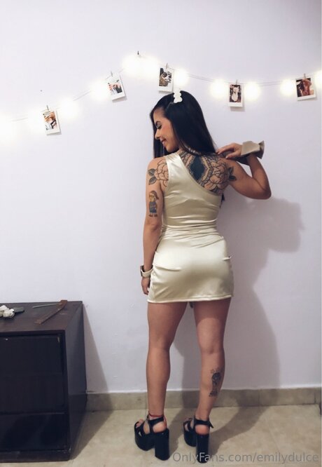 Emilydulce only fans nude