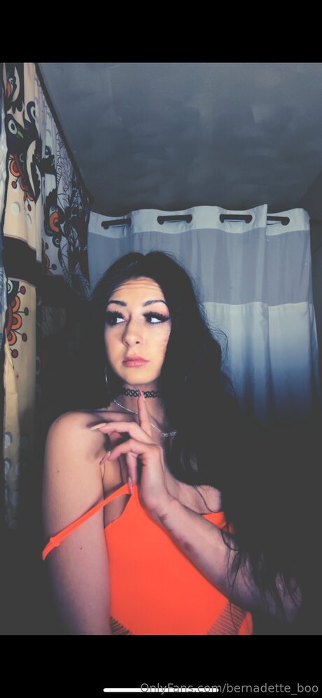 Bernadette Boo desnuda onlyfans