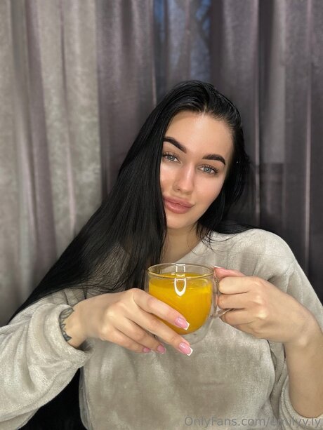 Emilyy Ly only fans leak