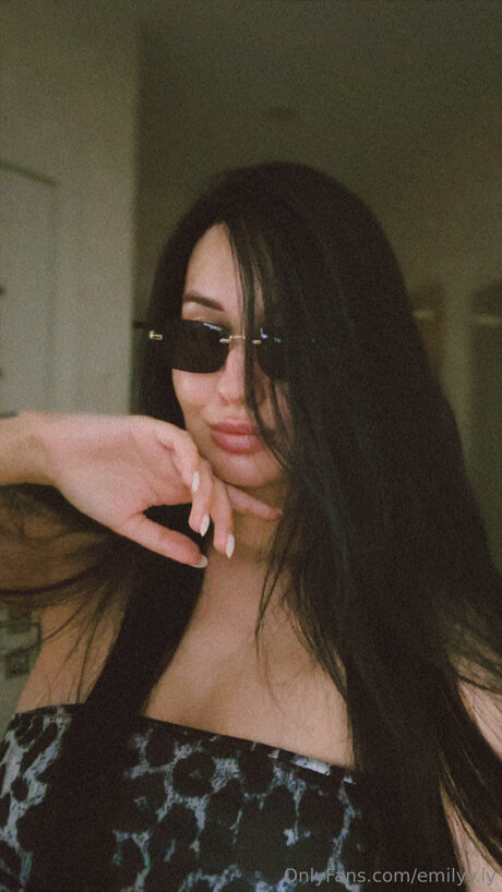 Emilyy Ly onlyfans fuck