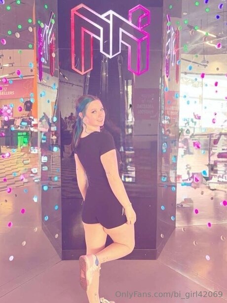 Bi Girl42069 sex onlyfans