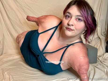 Theloveliesta onlyfans creator