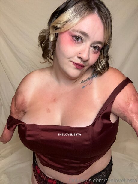 Theloveliesta porn only fans