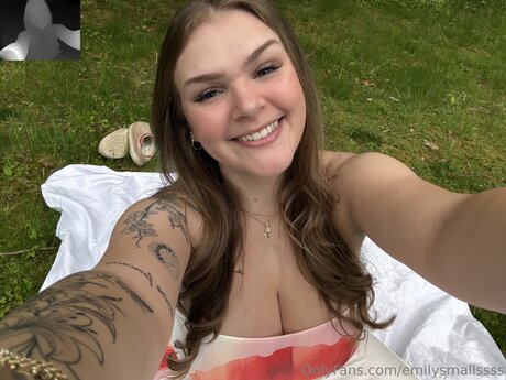 Emilysmallssss  archive