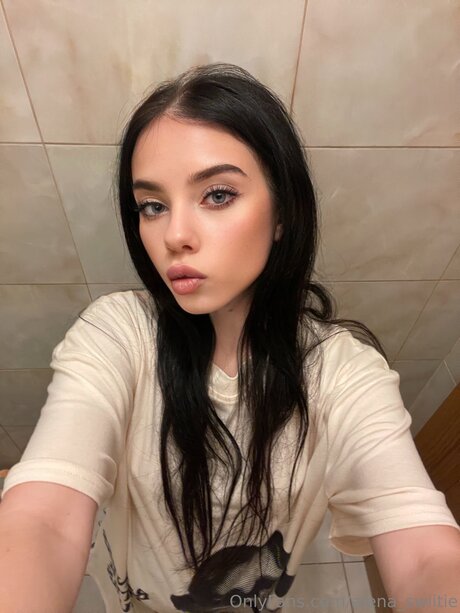 Alena Swiitie onlyfans leaks.
