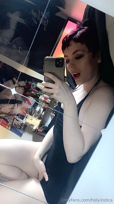 Holy Indica onlyfans nide