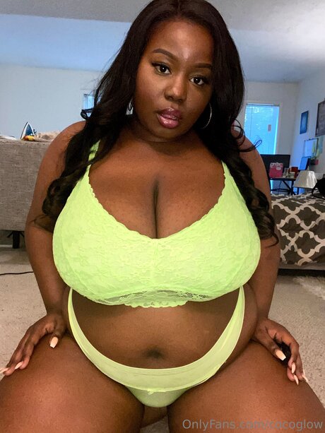 Cocoglow onlyfans naked pics