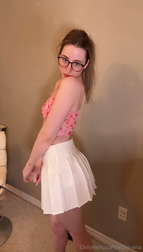 Stasi Ana onlyfans nude leaked