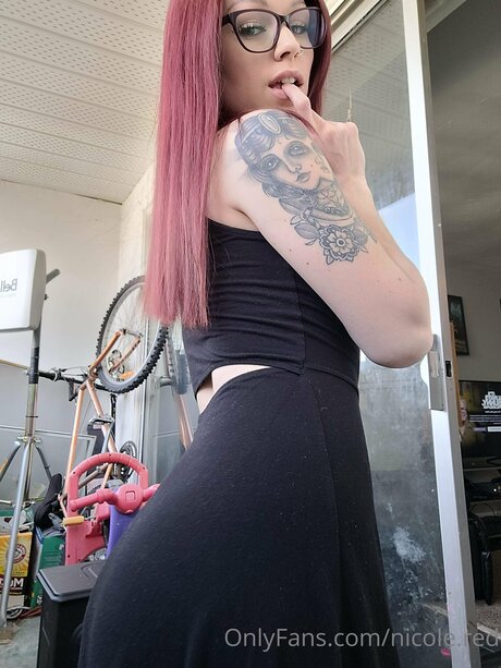 Nicole Red onlyfans model images