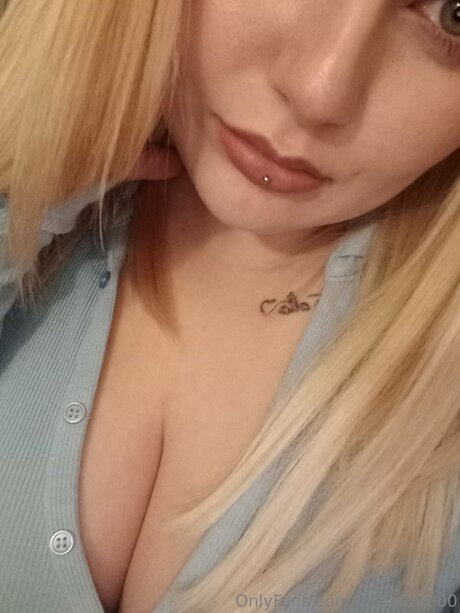 Alisiaflore00 onlyfans strip