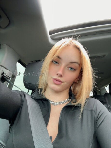 Savannahvonwylde onlyfans nide