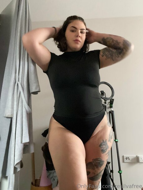 Resilvafree onlyfans nudes leak