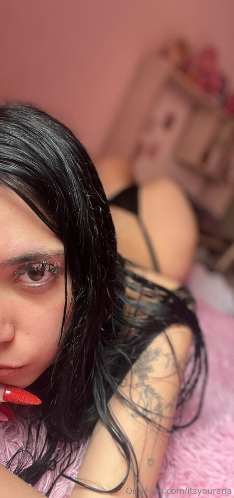 Itsyouraria onlyfans leak new
