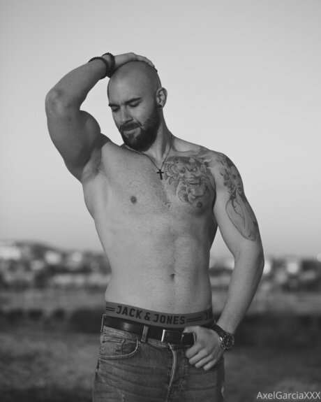 Axelgarciafree only fans naked