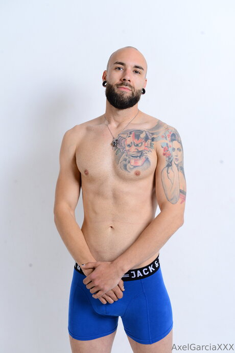 Axelgarciafree leaked nude onlyfans