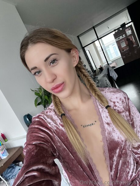 Firefly Sv naked onlyfans pics