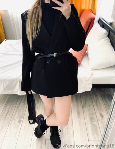 Brightanna18 onlyfans nudes