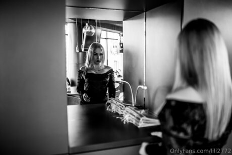 Lili2772 onlyfans naked