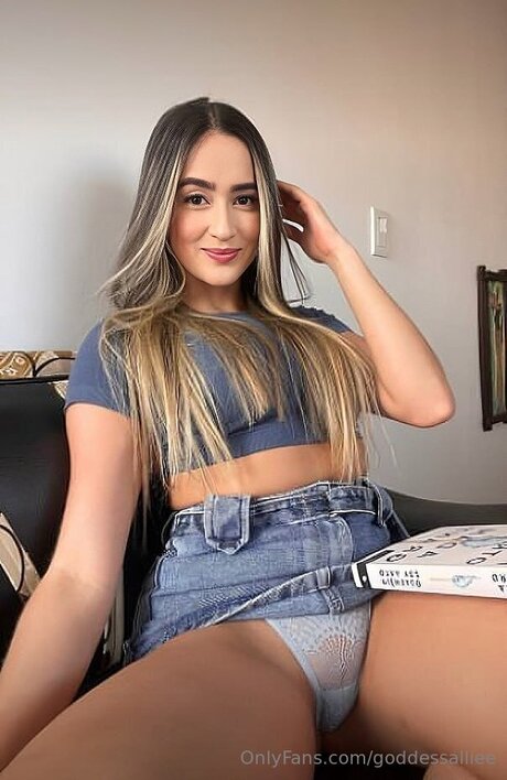 Goddessalliee onlyfans nude pics