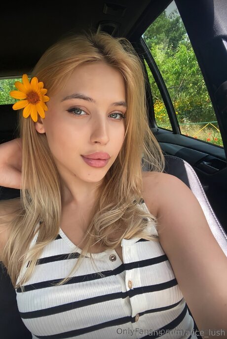 Alice Lush nsfw onlyfans