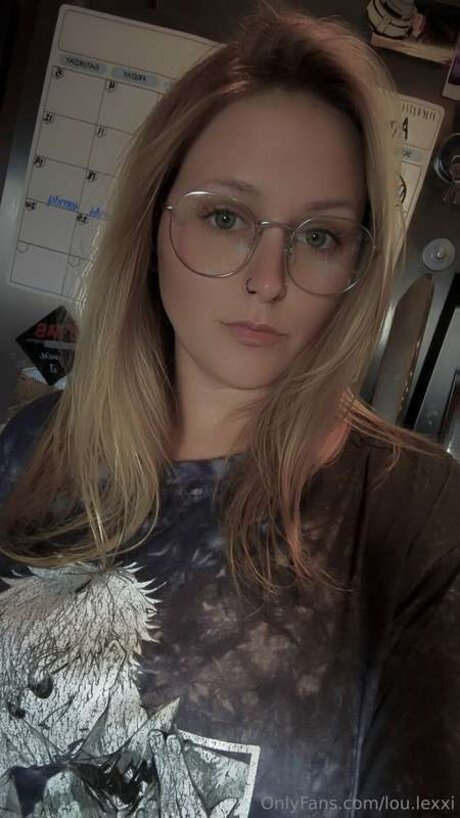 Lou Lexxi onlyfans free