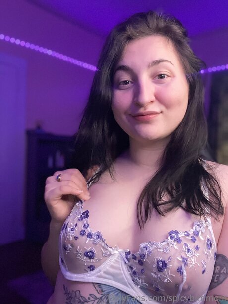 Spicybirdmom only fans leaks