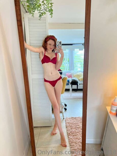 Redginger018 onlyfans topless