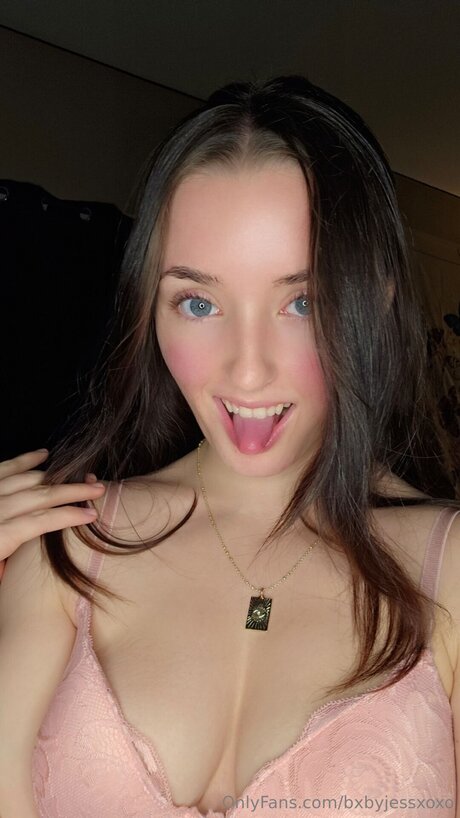Bxbyjessxoxo onlyfans sex tape