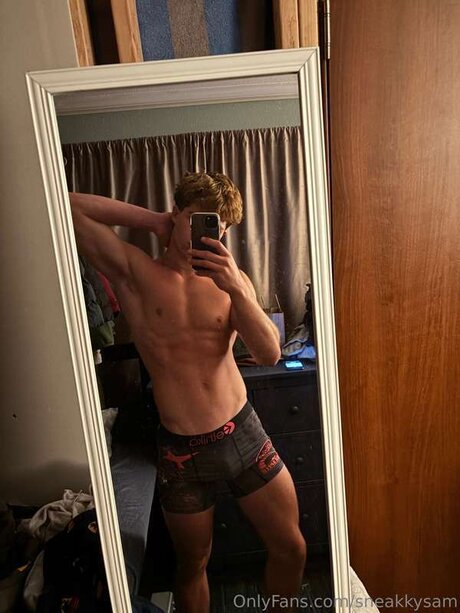 Sneakkysam onlyfans free