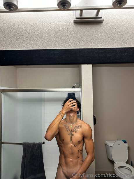 Riccoobono sexy onlyfans