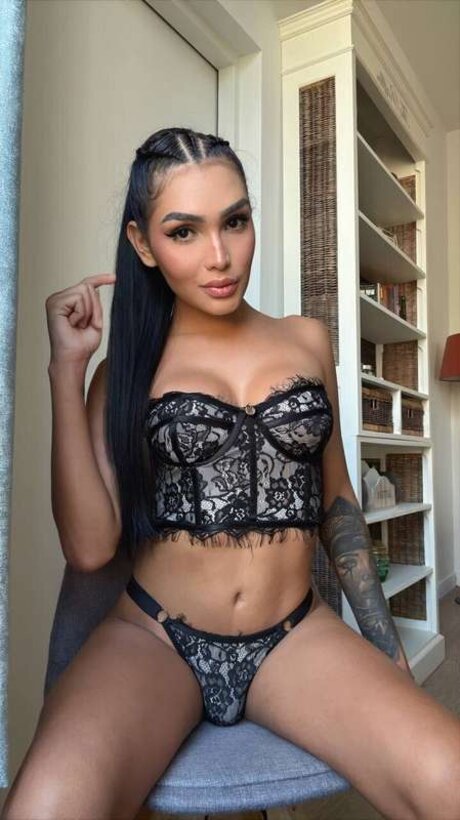 Miaflamee onlyfans ass