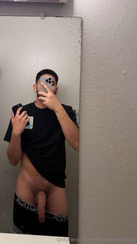 Aktivenattraktive onlyfans model images