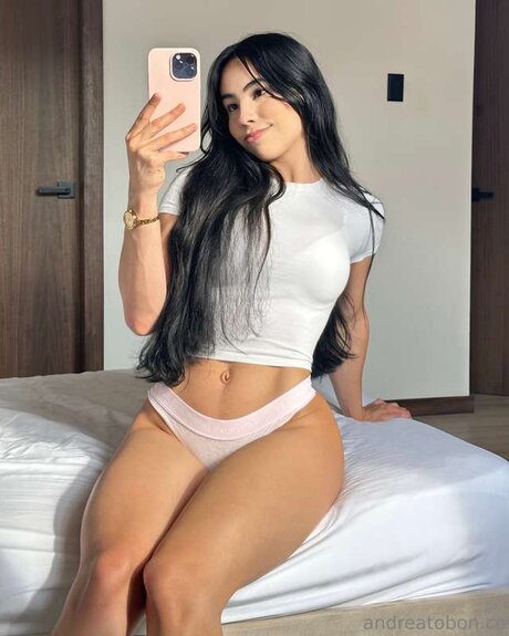 Andreatobon Co leaked onlyfans pics