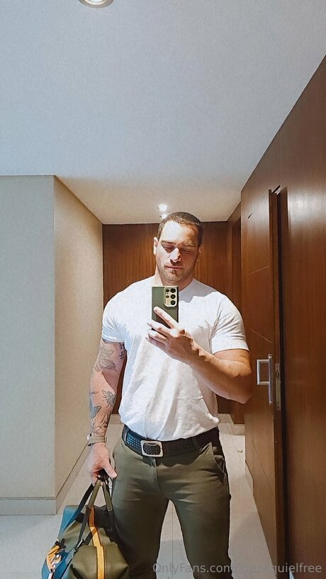 Luezequielfree only fans pictures