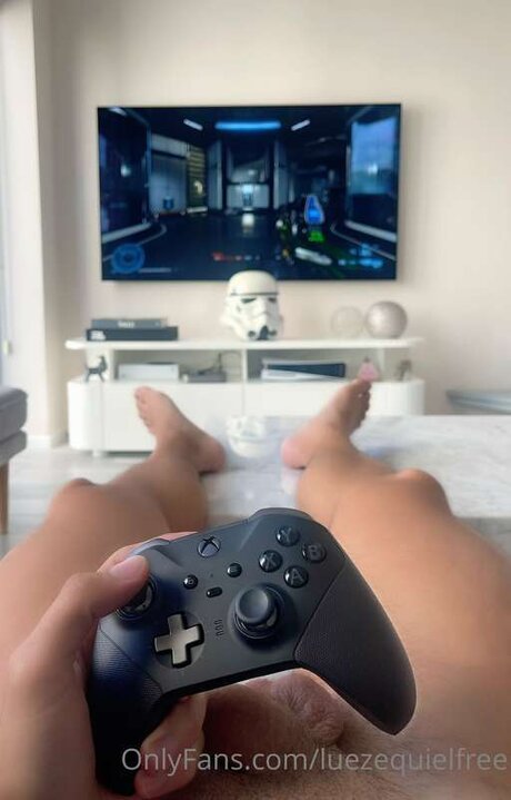 Luezequielfree onlyfans pics nude