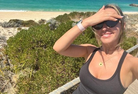 gay kissing onlyfans pretty pics